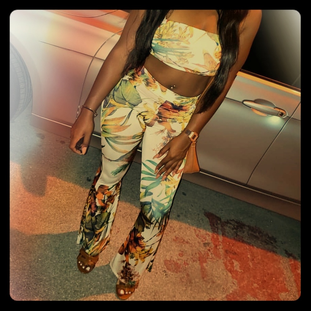 FashionNova floral set